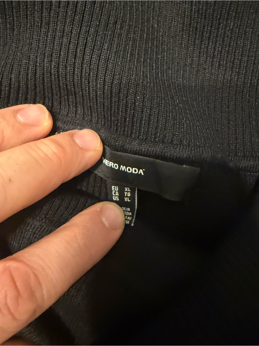 Vero Moda Black Ribbed Knit Top - Picture 2 of 2